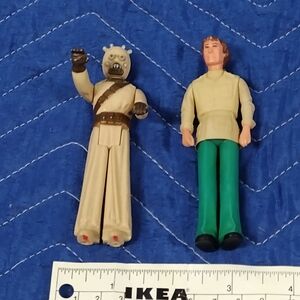 Star Wars Action Figure Set with Beige and Green Outfits